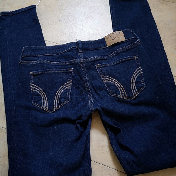 🔵 3/$30 Hollister Jeans - Picture 10 of 11